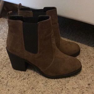 ankle booties!! dark brown!! never worn